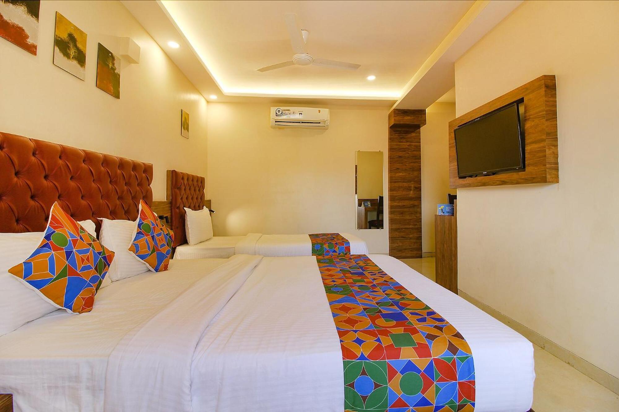Fabhotel Peninsula - Nr Csmt Station Мумбай Екстериор снимка